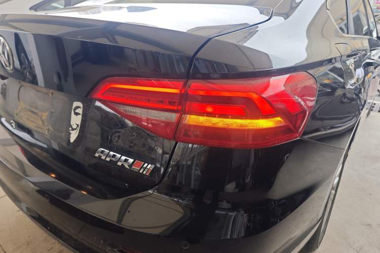 Used Volkswagen Lavida 2019 280TSI DSG Comfort Edition China VI standard Right Rear Taillight