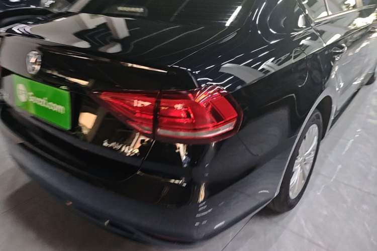 Used Volkswagen Lavida 2019 Lavida Start 1.5L Automatic Trendy Version China VI Standard Right Rear Taillight