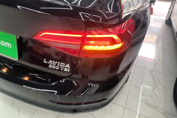 Used Volkswagen Lavida 2019 280TSI DSG Comfort Edition China VI standard Right Rear Taillight