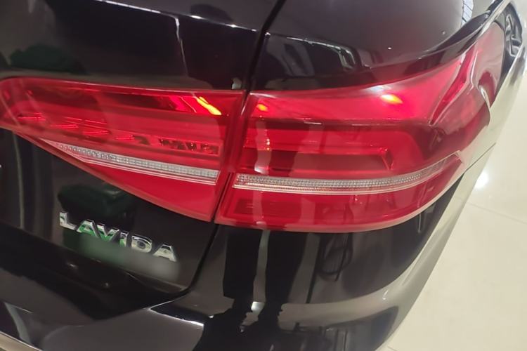 Used Volkswagen Lavida 2019 280TSI DSG Comfort Edition China VI standard Right Rear Taillight