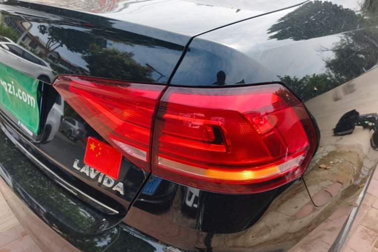 Used Volkswagen Lavida 2019 Lavida Start 1.5L Automatic Trendy Version China VI Standard Right Rear Taillight