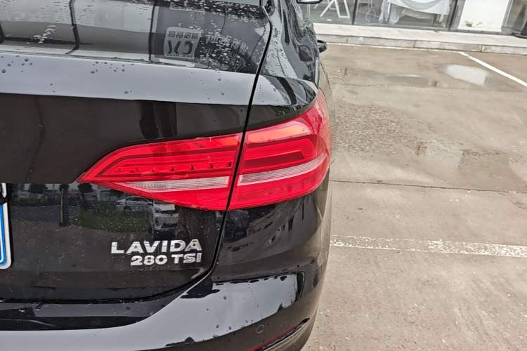 Used Volkswagen Lavida 2019 280TSI DSG Comfort Edition China VI standard Right Rear Taillight