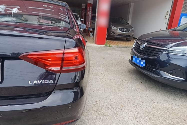Used Volkswagen Lavida 2019 Lavida Start 1.5L Automatic Trendy Version China VI Standard Right Rear Taillight
