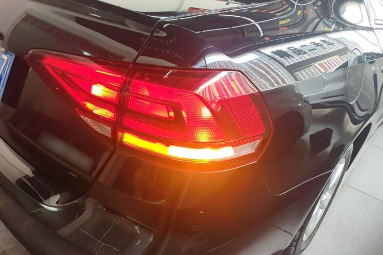 Used Volkswagen Lavida 2019 Lavida Start 1.5L Automatic Trendy Version China VI Standard Right Rear Taillight