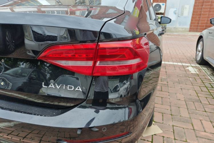 Used Volkswagen Lavida 2019 1.5L Automatic Comfort Edition China VI Standard Right Rear Taillight