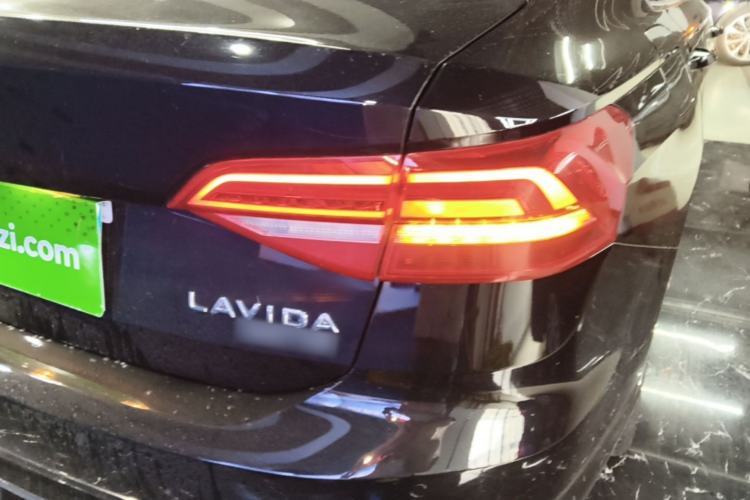 Used Volkswagen Lavida 2019 1.5L Automatic Comfort Edition China VI Standard Right Rear Taillight