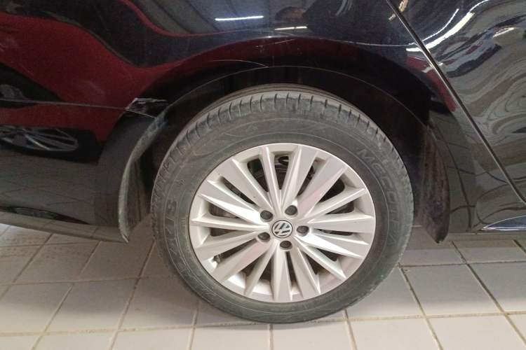 Used Volkswagen Lavida 2019 Lavida Start 1.5L Automatic Trendy Version China VI Standard Right Rear Wheel Hub