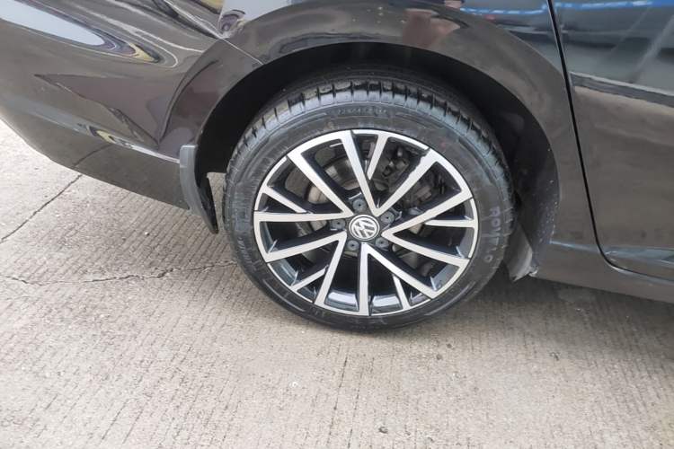 Used Volkswagen Lavida 2019 280TSI DSG Luxury Edition China VI Standard Right Rear Wheel Hub