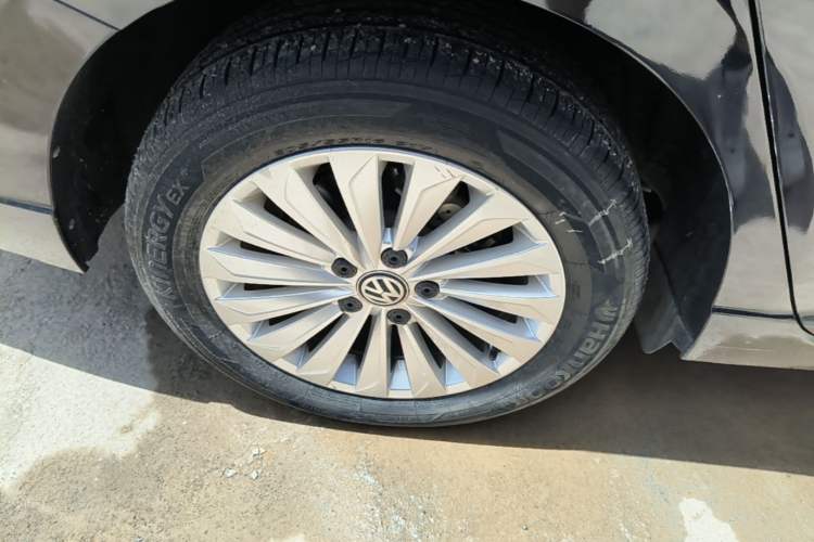 Used Volkswagen Lavida 2019 1.5L Automatic Comfort Edition China VI Standard Right Rear Wheel Hub