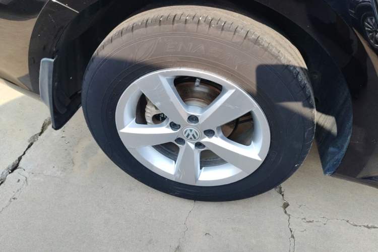 Used Volkswagen Lavida 2019 Lavida Start 1.5L Manual Fashion Edition China VI Standard Right Rear Wheel Hub