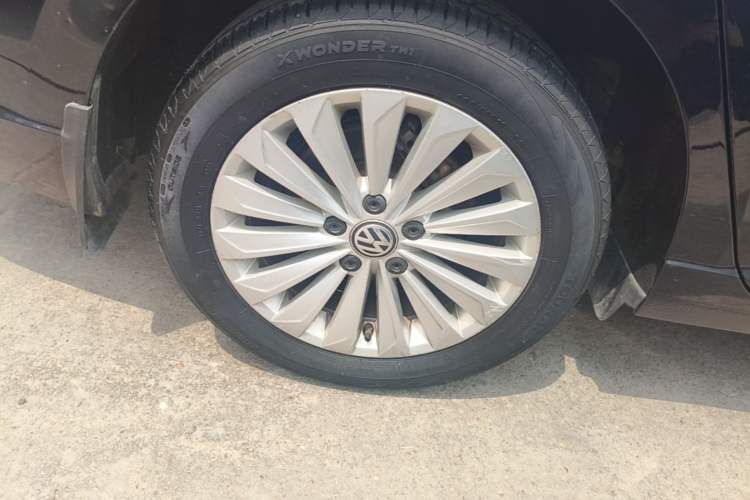 Used Volkswagen Lavida 2019 1.5L Automatic Comfort Edition China VI Standard Right Rear Wheel Hub