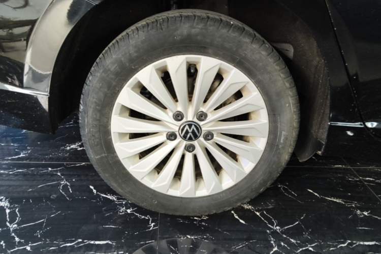 Used Volkswagen Lavida 2019 1.5L Automatic Comfort Edition China VI Standard Right Rear Wheel Hub