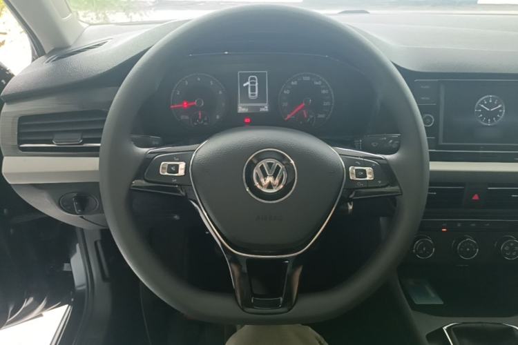 Used Volkswagen Lavida 2019 1.5L Manual Comfort Edition China VI Standard Steering Wheel