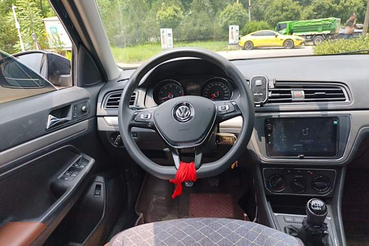 Used Volkswagen Lavida 2019 Lavida Start 1.5L Manual Comfort Edition China VI Standard Steering Wheel