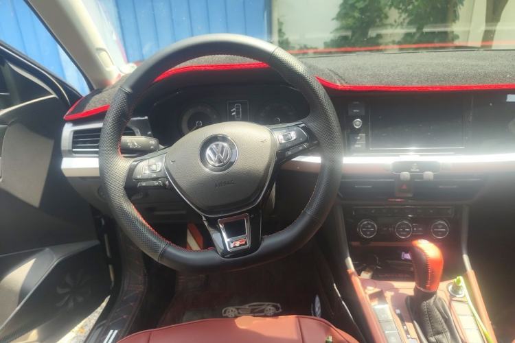 Used Volkswagen Lavida 2019 280TSI DSG Luxury Edition China VI Standard Steering Wheel