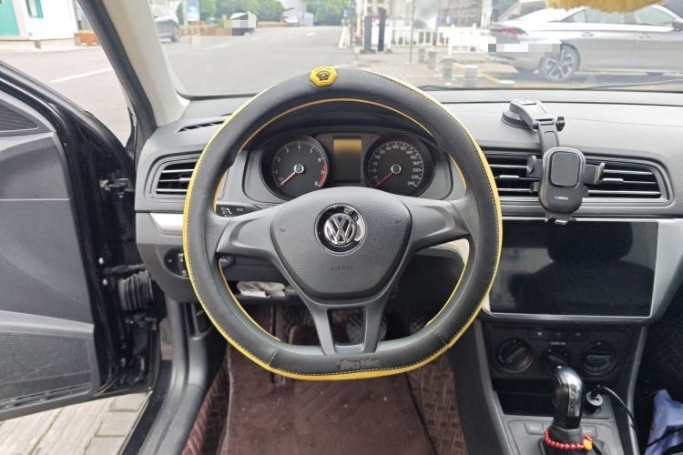 Used Volkswagen Lavida 2019 Lavida Start 1.5L Automatic Trendy Version China VI Standard Steering Wheel