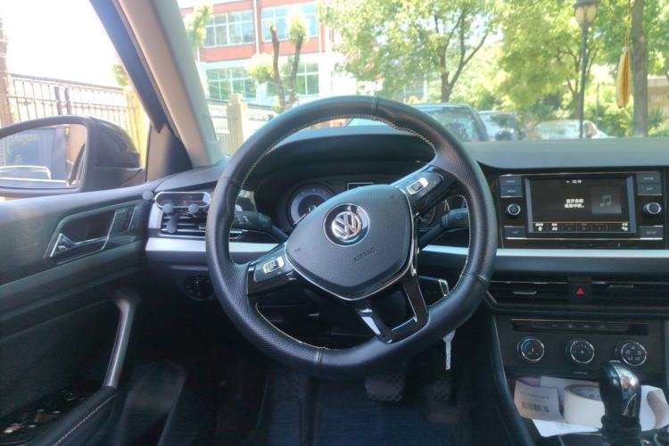 Used Volkswagen Lavida 2019 280TSI DSG Comfort Edition China VI standard Steering Wheel