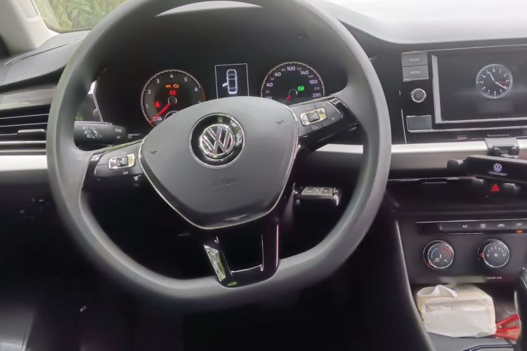 Used Volkswagen Lavida 2019 1.5L Automatic Comfort Edition China VI Standard Steering Wheel