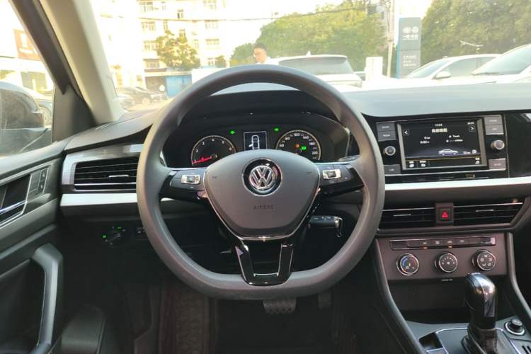 Used Volkswagen Lavida 2019 280TSI DSG Comfort Edition China VI standard Steering Wheel