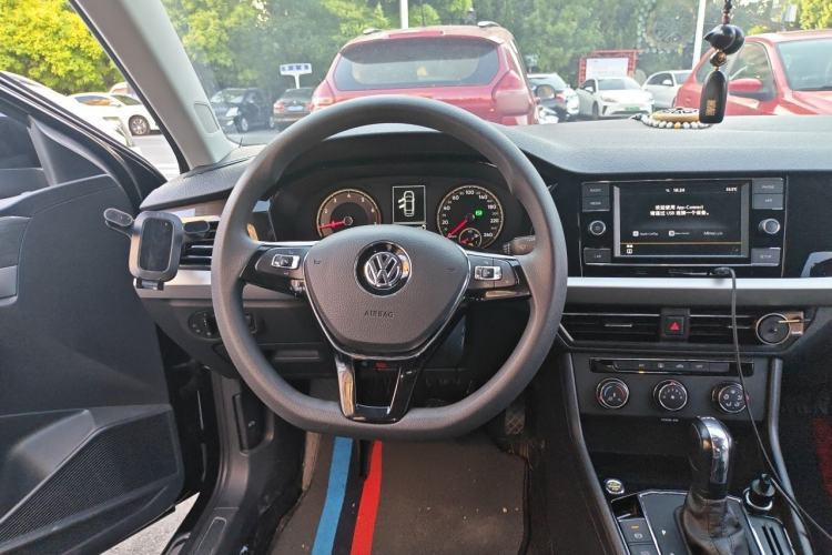 Used Volkswagen Lavida 2019 280TSI DSG Comfort Edition China VI standard Steering Wheel