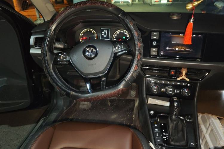Used Volkswagen Lavida 2019 280TSI DSG Luxury Edition China VI Standard Steering Wheel