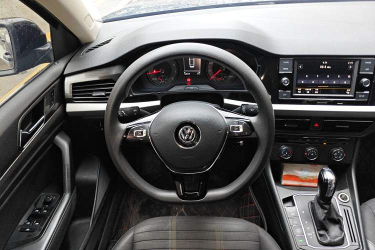 Used Volkswagen Lavida 2019 280TSI DSG Comfort Edition China VI standard Steering Wheel