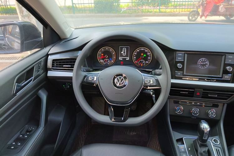 Used Volkswagen Lavida 2019 1.5L Automatic Comfort Edition China VI Standard Steering Wheel