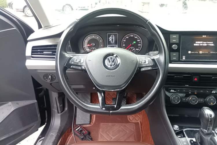 Used Volkswagen Lavida 2019 280TSI DSG Luxury Edition China VI Standard Steering Wheel