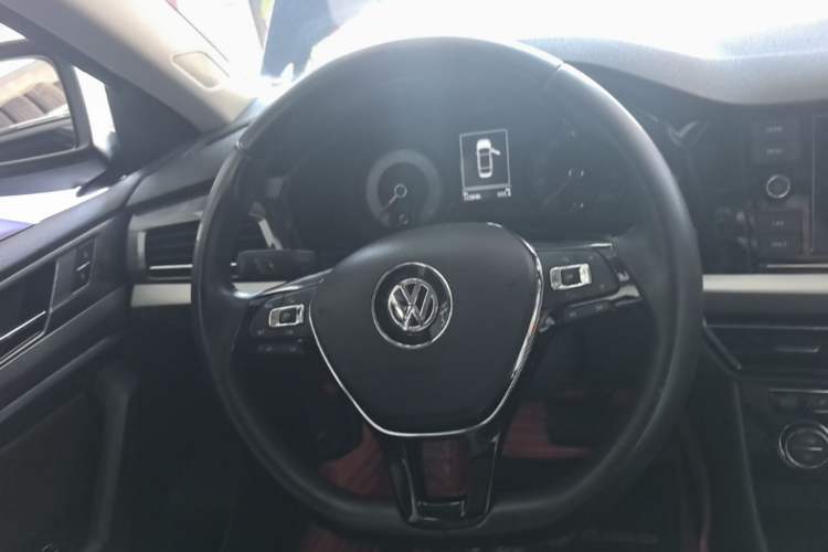 Used Volkswagen Lavida 2019 280TSI DSG Luxury Edition China VI Standard Steering Wheel