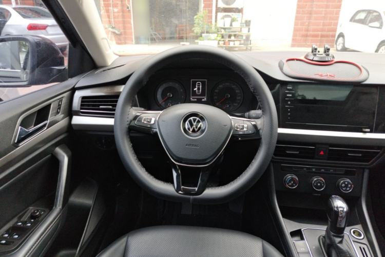 Used Volkswagen Lavida 2019 1.5L Automatic Comfort Edition China VI Standard Steering Wheel