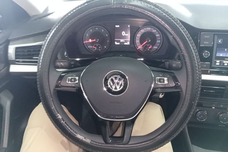 Used Volkswagen Lavida 2019 1.5L Automatic Vision Edition China VI Standard Steering Wheel