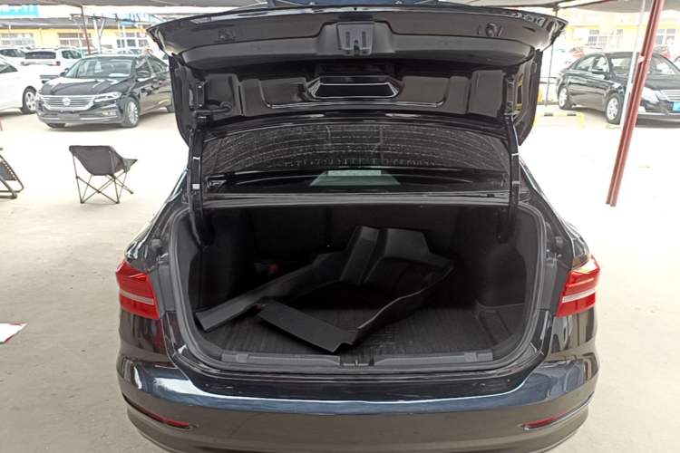 Used Volkswagen Lavida 2019 280TSI DSG Comfort Edition China VI standard Trunk