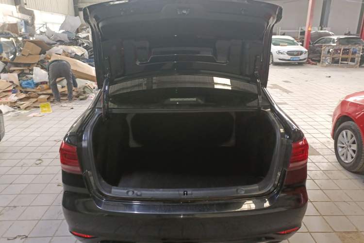 Used Volkswagen Lavida 2019 Lavida Start 1.5L Automatic Trendy Version China VI Standard Trunk