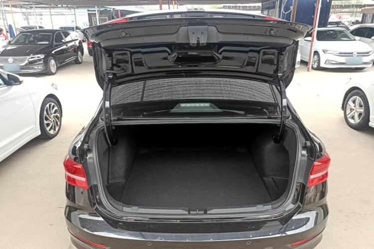 Used Volkswagen Lavida 2019 1.5L Automatic Comfort Edition China VI Standard Trunk