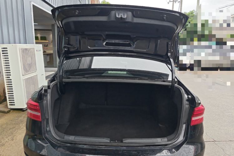 Used Volkswagen Lavida 2019 280TSI DSG Comfort Edition China VI standard Trunk