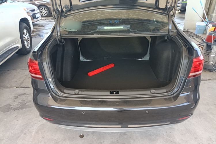 Used Volkswagen Lavida 2019 Lavida Start 1.5L Manual Fashion Edition China VI Standard Trunk