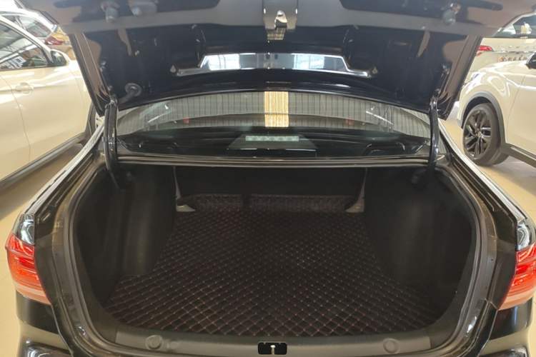 Used Volkswagen Lavida 2019 Lavida Start 1.5L Automatic Trendy Version China VI Standard Trunk