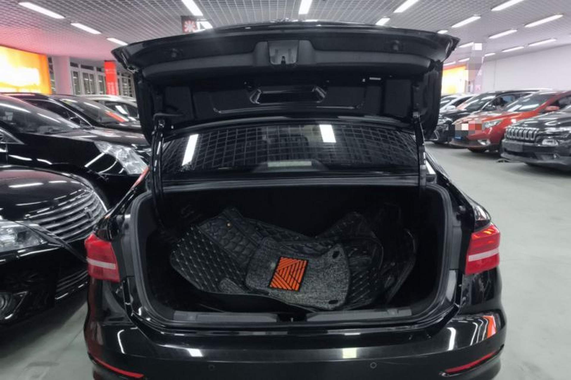 Used Volkswagen Lavida 2019 1.5L Automatic Fashion Edition China VI Trunk