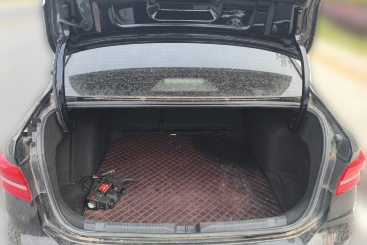 Used Volkswagen Lavida 2019 280TSI DSG Comfort Edition China VI standard Trunk