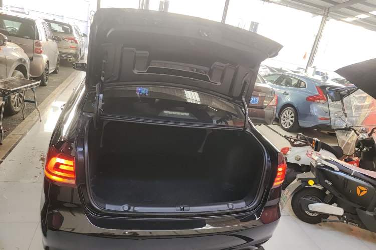 Used Volkswagen Lavida 2019 Lavida Start 1.5L Automatic Trendy Version China VI Standard Trunk