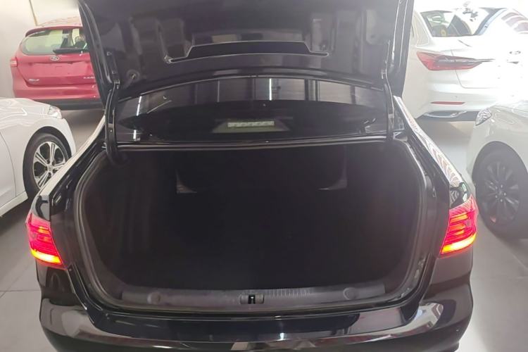 Used Volkswagen Lavida 2019 Lavida Start 1.5L Automatic Trendy Version China VI Standard Trunk