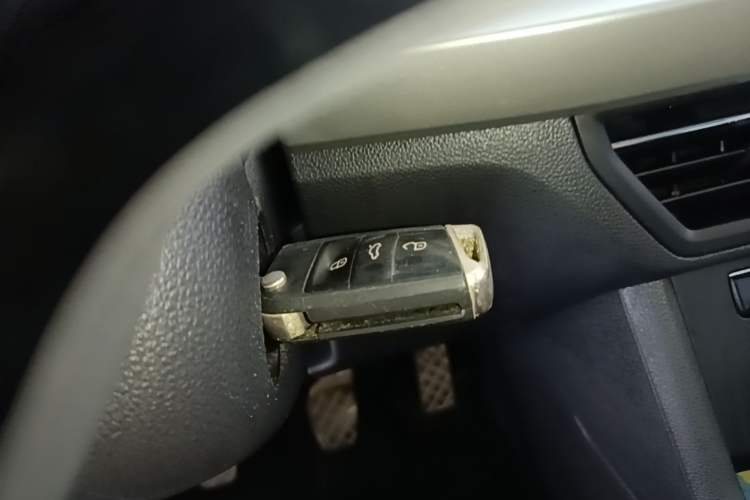 Used Volkswagen Lavida 2019 1.5L Manual Comfort Edition China VI Standard Vehicle Key