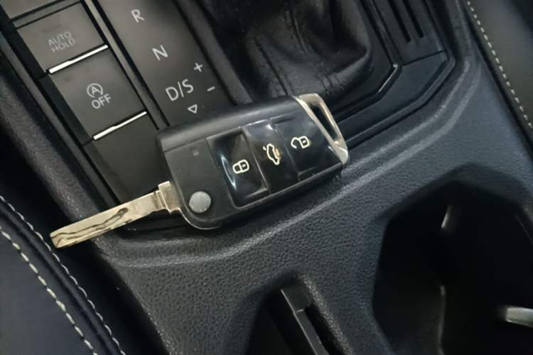 Used Volkswagen Lavida 2019 1.5L Automatic Fashion Edition China VI Vehicle Key