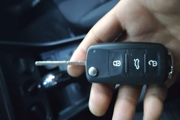 Used Volkswagen Lavida 2019 Lavida Start 1.5L Automatic Trendy Version China VI Standard Vehicle Key