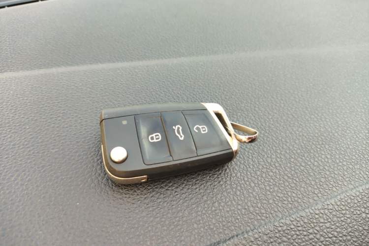 Used Volkswagen Lavida 2019 280TSI DSG Comfort Edition China VI standard Vehicle Key