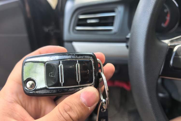 Used Volkswagen Lavida 2019 Lavida Start 1.5L Automatic Comfort Edition China VI Standard Vehicle Key
