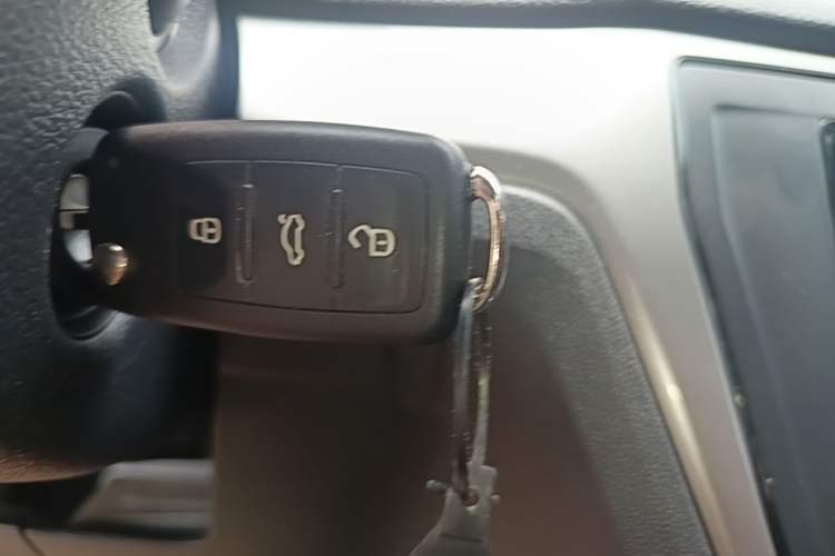 Used Volkswagen Lavida 2019 Lavida Start 1.5L Automatic Trendy Version China VI Standard Vehicle Key