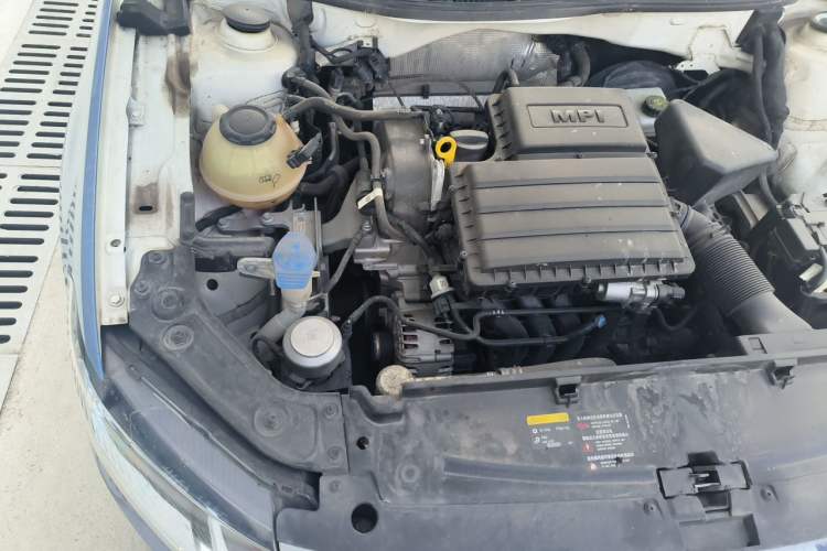 Used Volkswagen Lavida 2019 Lavida Start 1.5L Automatic Trendy Version China VI Standard Engine Bay Right