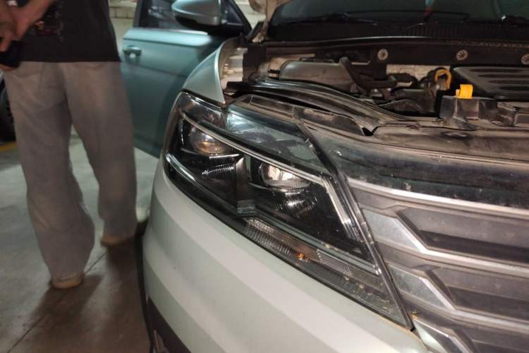 Used Volkswagen Lavida 2019 1.5L Automatic Comfort Edition China VI Standard Right Front Headlight