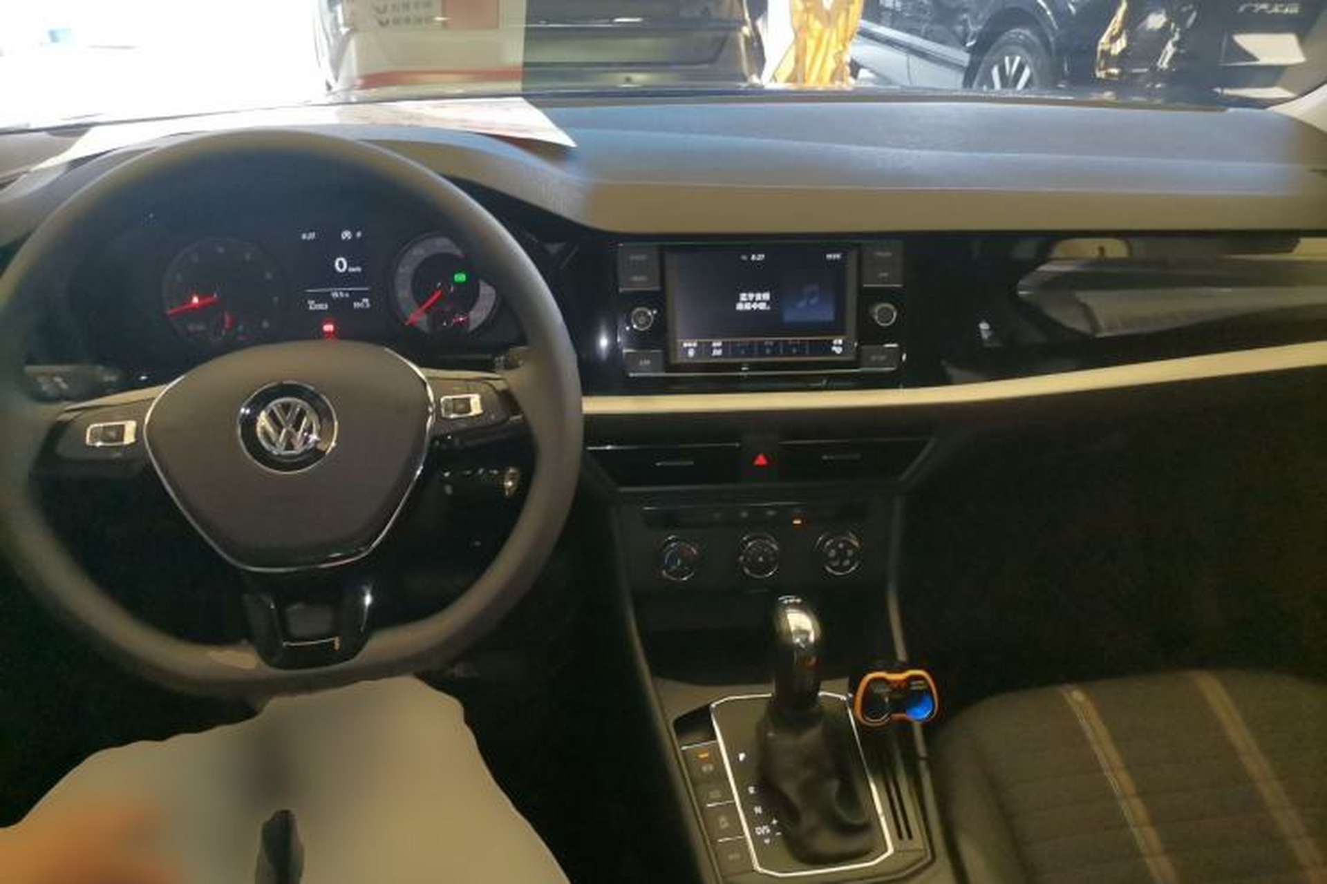 Used Volkswagen Lavida 2019 280TSI DSG Comfort Edition China VI standard Center Console